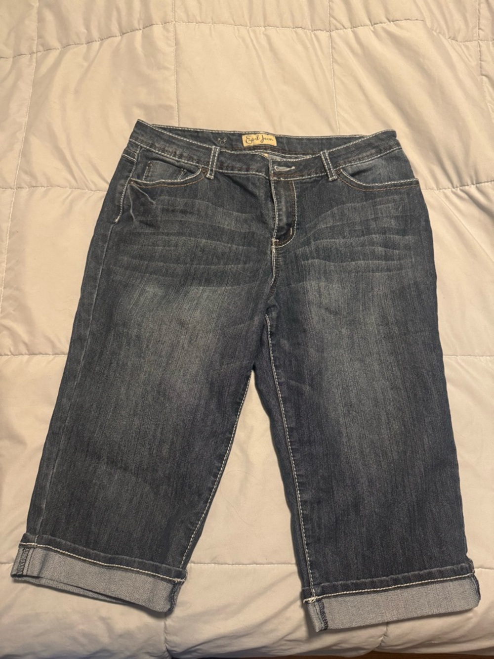 Earl Jeans Dark Blue Denim Capris with Cuffed Hem